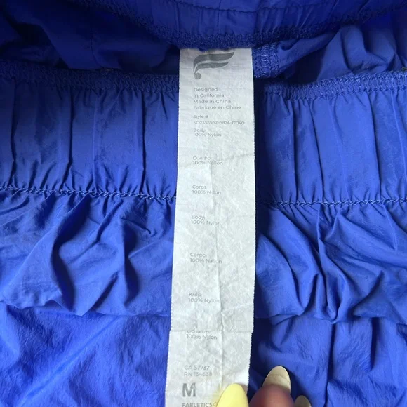 Fabletics Ultra High-Waisted Piped Nylon Short
Extreme royal/ reflective silver - Picture 4 of 4